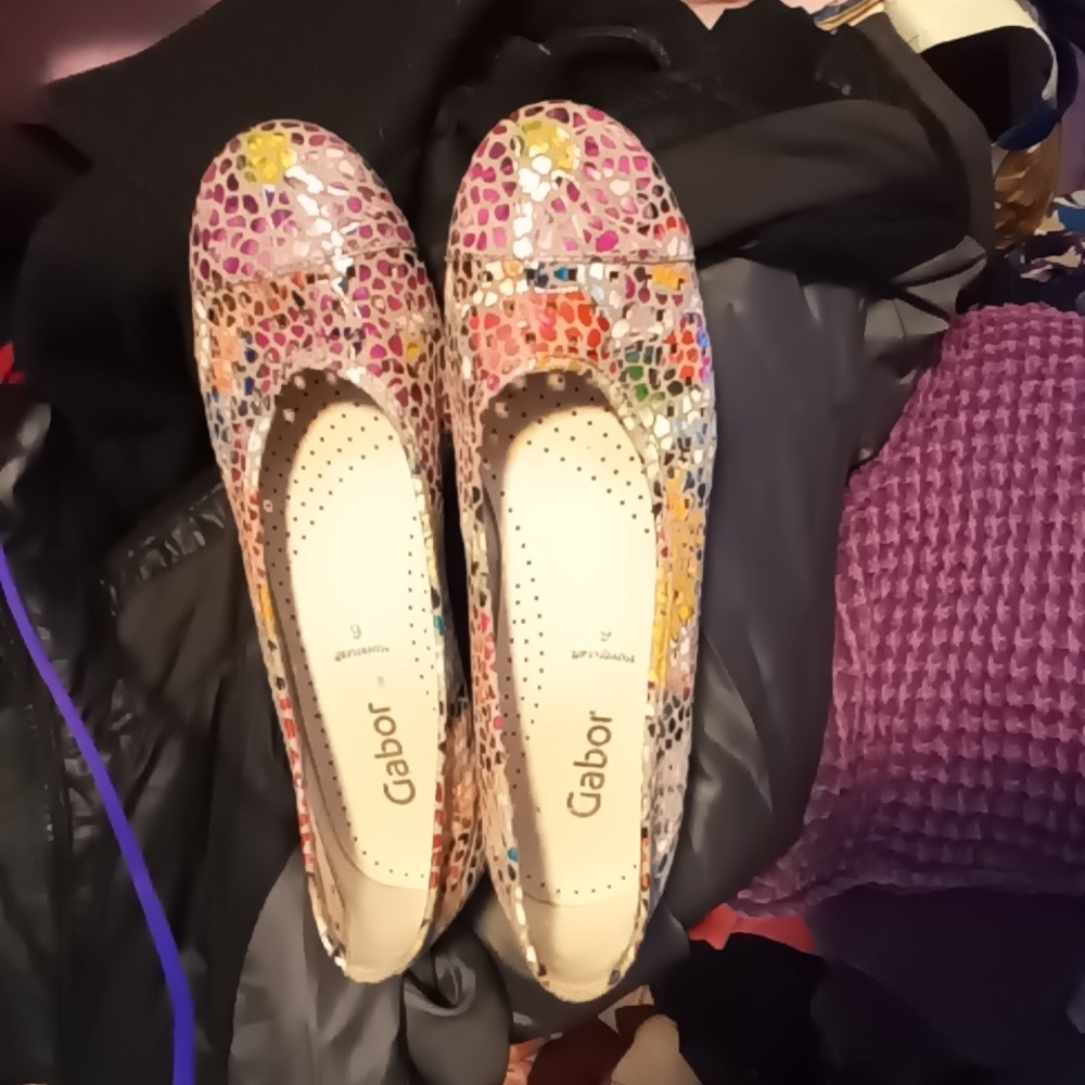 Gabor flats In Like New Condition Multi-color Sparkle Size 9